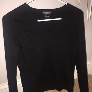 Sutton Studio Cashmere Sweater